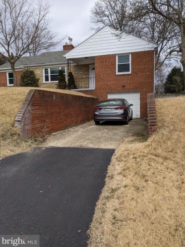 917 Dale Dr, Silver Spring MD  20910-4101 exterior