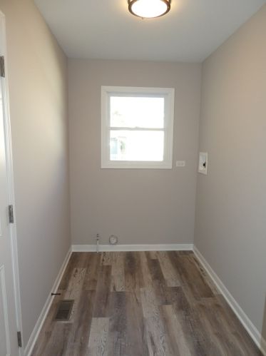 7002 Monmouth Dr, Joliet IL 60431-6042 exterior