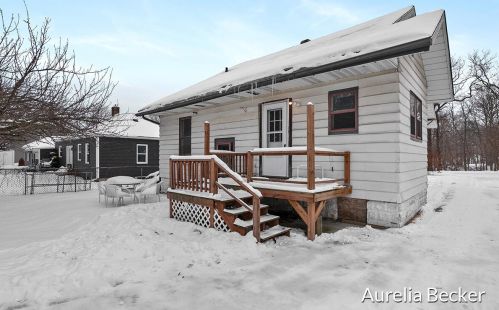 1711 Fulton St, Grand Rapids MI 49506-1814 exterior