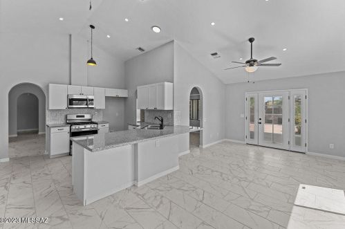 1501 Atwood Ave, Tucson AZ 85745-3520 exterior