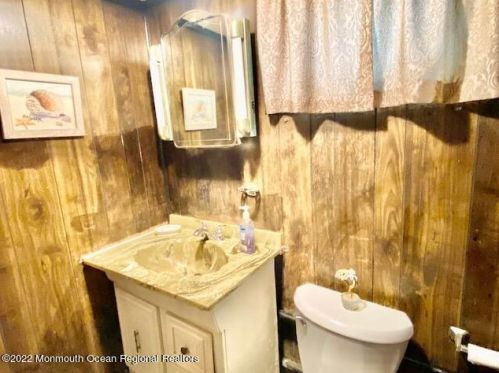 144 Avon St, Roselle Park NJ 07204-2303 exterior