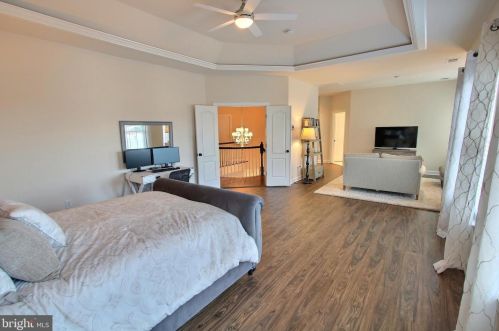 405 Great Falls Rd, Rockville MD  20850-2883 exterior