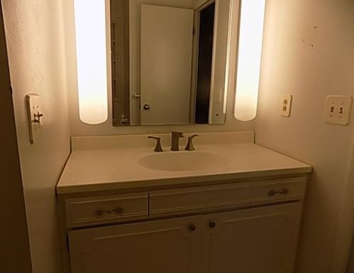 488 Ruddiman Dr, Meskegon MI 49445-3041 exterior