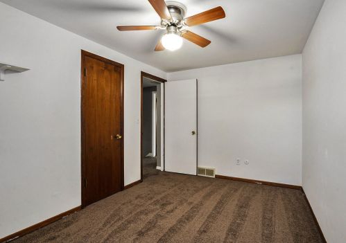 5467 Greenboro Dr, Grand Rapids MI 49508-6044 exterior