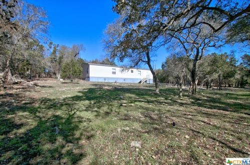 482 Derrick Dr, Spring Branch TX 78070 exterior