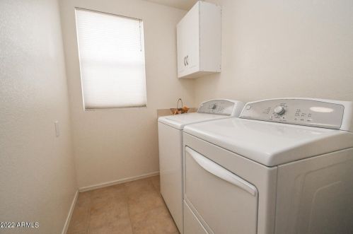 23814 Stoney Lk Dr, Chandler AZ 85248-6147 exterior