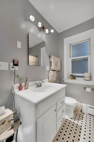 5442 Berteau Ave, Chicago IL 60641-1311 exterior