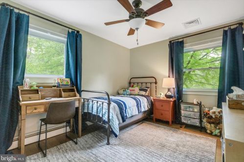 7 Devon Ln, Media PA 19063-4408 exterior