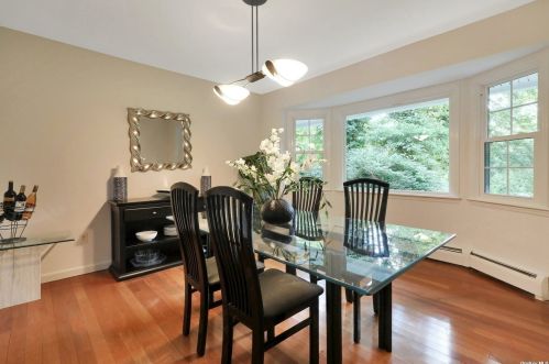 23 Farmington Ln, Huntington Station, NY 11747-4016