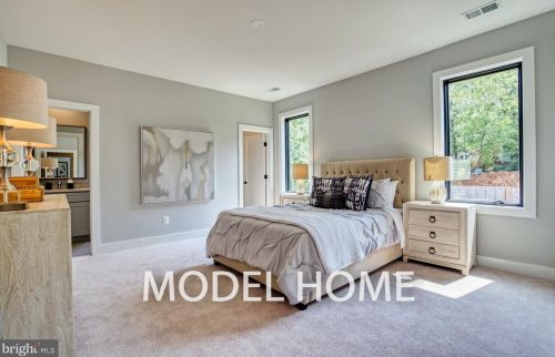 1713 Macon St, Mc Lean VA  22101-5130 exterior