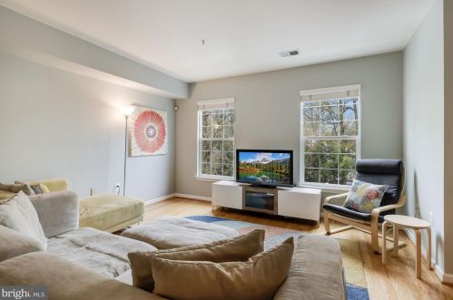 11324 King George Dr, Silver Spring, MD 20902-4442