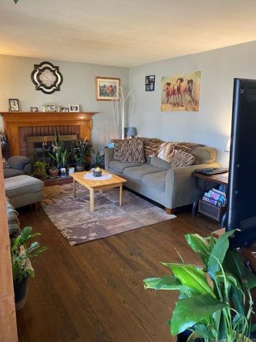 43 Raffia Rd, Enfield CT 06082-5159 exterior