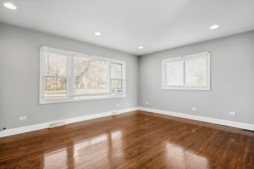 14717 Irving Ave, Dolton, IL 60419-2002