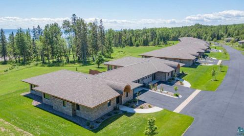 8407 Congdon Blvd, Duluth, MN 55804