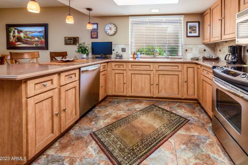 25642 Brentwood Dr, Chandler AZ  85248-6724 exterior