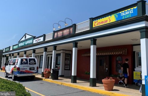 788 Azalea Dr, Rockville MD  20850-2015 exterior