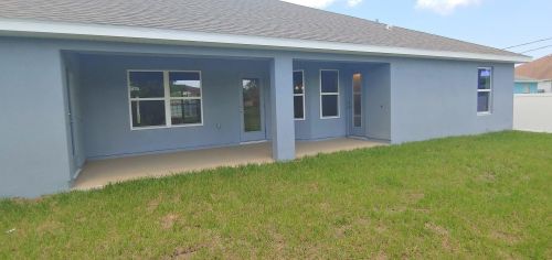 137 Hibiscus St, Fort Pierce, FL 34983-1655