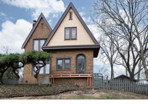 7400 Williams Ave, Saint Louis MO 63117-2458 exterior