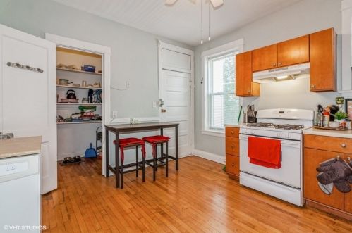 3319 Belden Ave, Chicago IL 60647-2509 exterior