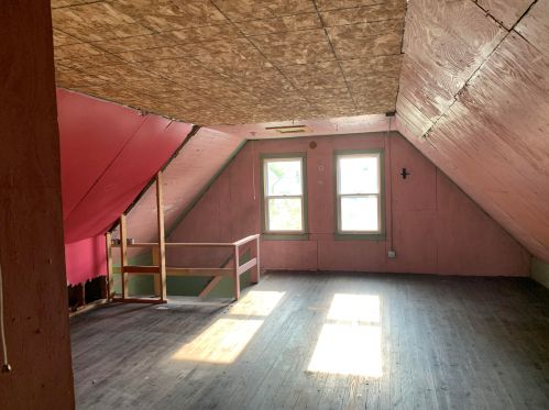 3036 9, Milwaukee WI 53206-3218 exterior