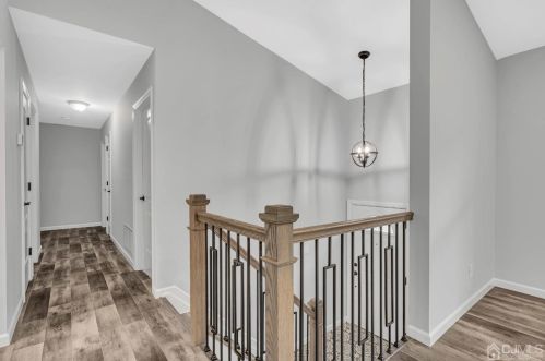 45 Harmon Rd, Edison NJ  08837-2723 exterior