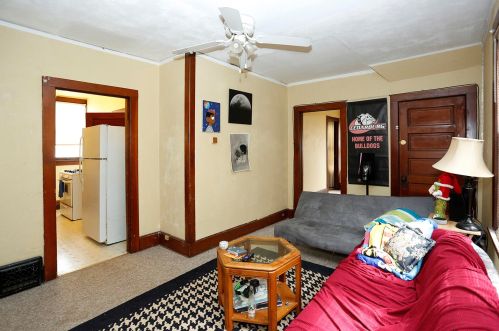 2943 Newhall St, Milwaukee WI 53211-3224 exterior