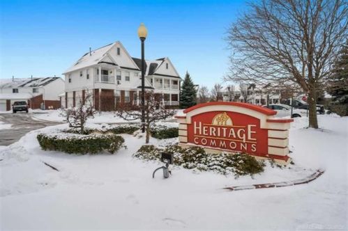 29117 Philadelphia Dr, New Baltimore, MI 48051-3785