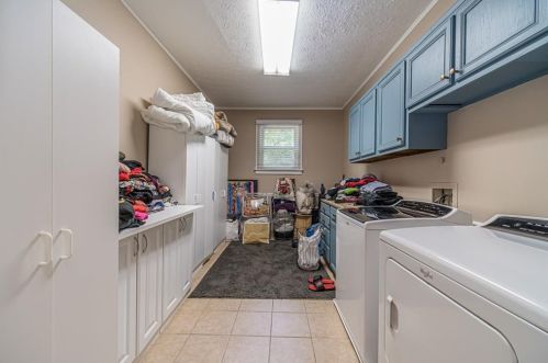 2201 Valley Creek Cir, Lithonia GA  30078-2532 exterior