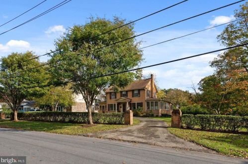 109 Forest Ave, Rockville MD 20850-1820 exterior