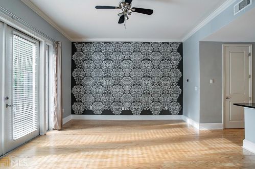 706 Cosmopolitan Dr, Atlanta GA 30324-3615 exterior