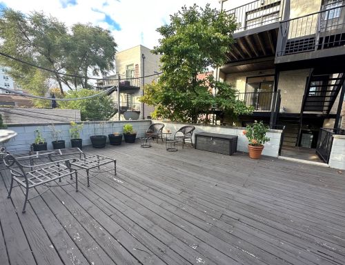 1523 Claremont Ave, Chicago IL  60622-1711 exterior