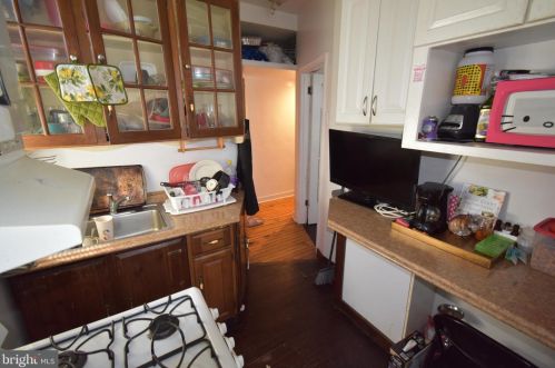 542 Johnson St, Philadelphia PA 19138-1110 exterior