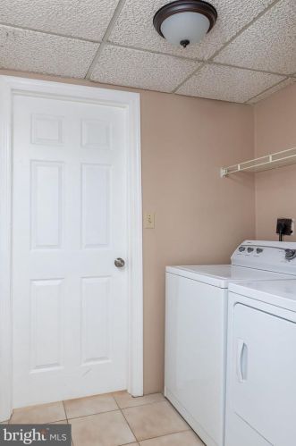 15 Delaware Ave, Trenton NJ 08628-2002 exterior