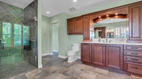 4038 Shorecrest Dr, Orlando FL 32817-1255 exterior