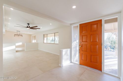 5862 Camino Arenosa, Tucson AZ  85718-4650 exterior