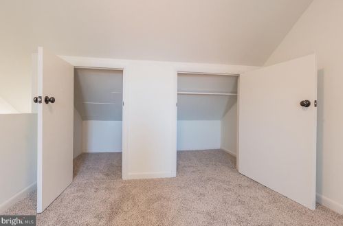 24 New St, Lancaster PA 17602-2047 exterior