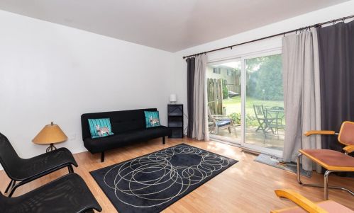 3631 Kenbrooke Ct, Kalamazoo, MI 49006-5438