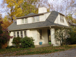 26 Cedar St, Newton, MA 02459-1112