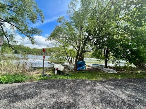 98 Lake Shore Dr, Patterson NY 12563-5608 exterior