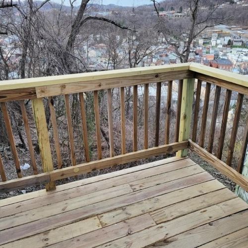 130 Logan St, Pittsburgh PA 15209-2816 exterior