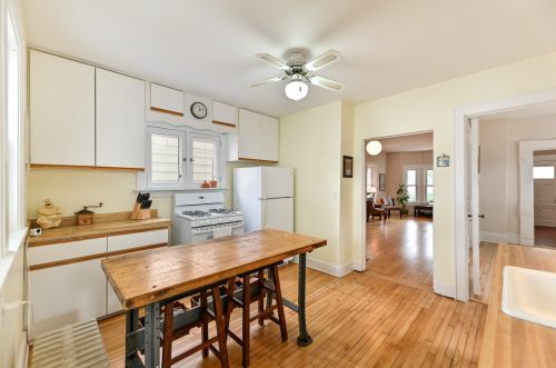 1137 49, Milwaukee WI 53214-3527 exterior