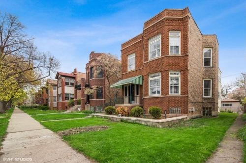 3807 Hamlin Ave, Chicago, IL 60618-4009
