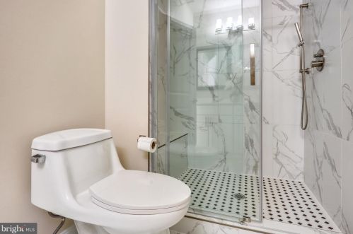 5509 C St, Washington DC  20019-6338 exterior