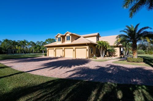 7928 Saddlebrook Dr, Fort Pierce FL  34986-3128 exterior