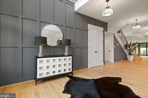 6516 Beverly Ave, Mc Lean VA 22101-5222 exterior