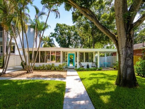 615 Bosphorous Ave, Tampa FL  33606-3915 exterior