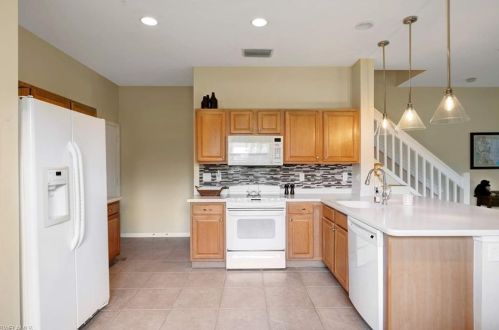 16011 Caldera Ln, Naples FL 34110-2830 exterior