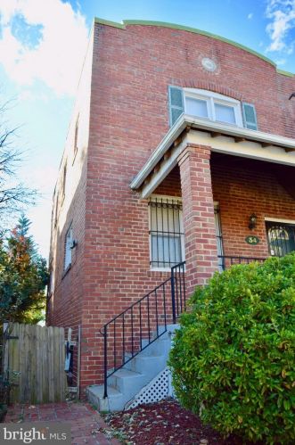 34 46th Pl, Washington, DC 20019-4615