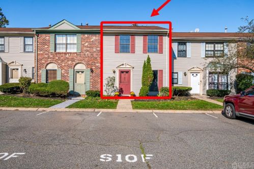 138 Abbot Ct, Piscataway NJ  08854-6203 exterior