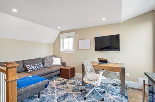 96 Bolton St, Boston MA 02127-1106 exterior